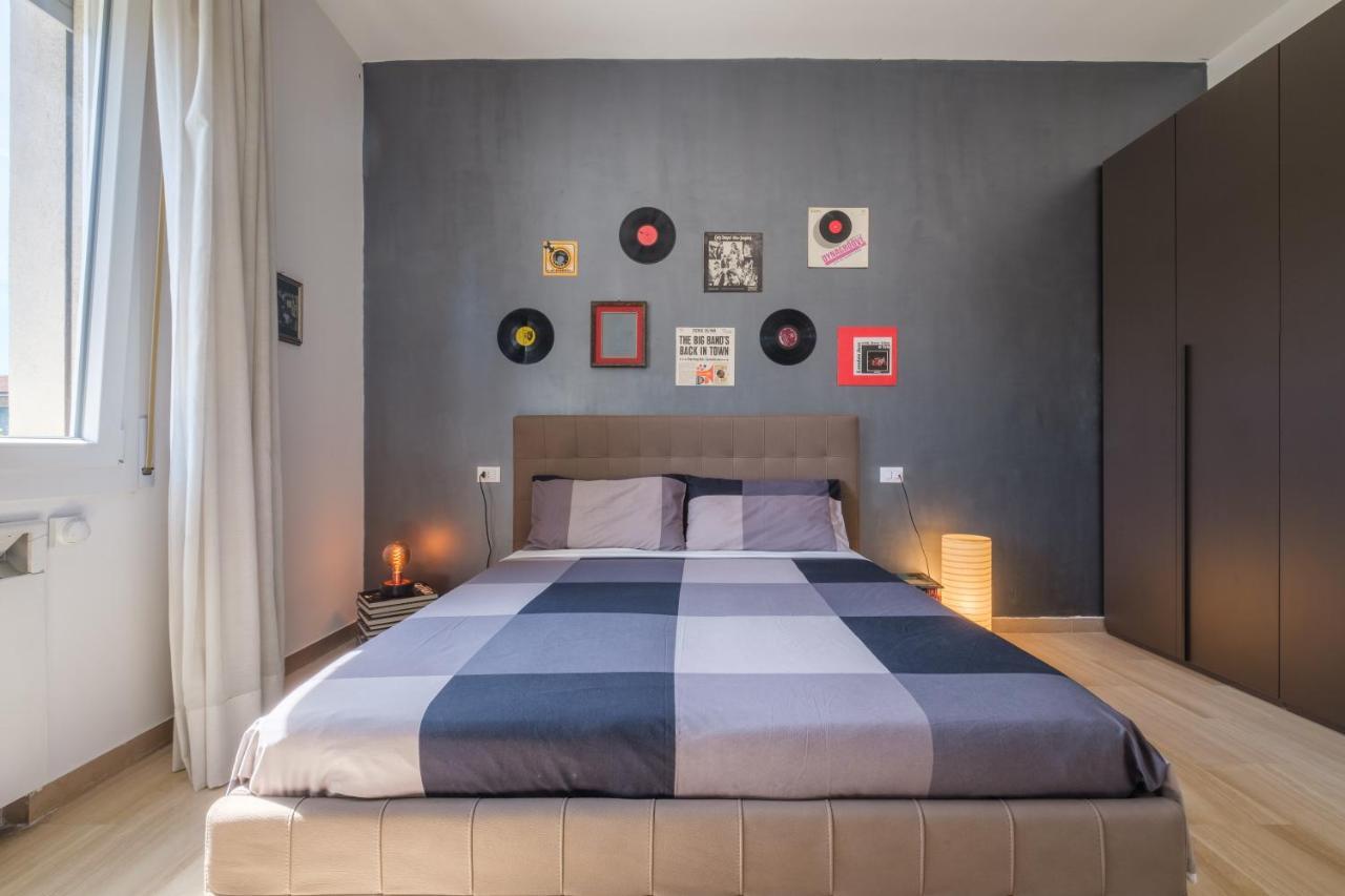 Fabula Rooms 3 Suites With Private Bathroom Bolonia Exterior foto