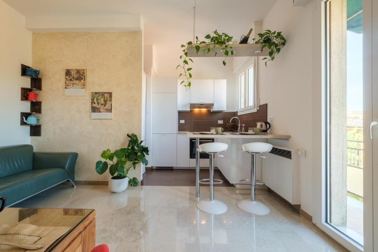 Fabula Rooms 3 Suites With Private Bathroom Bolonia Exterior foto