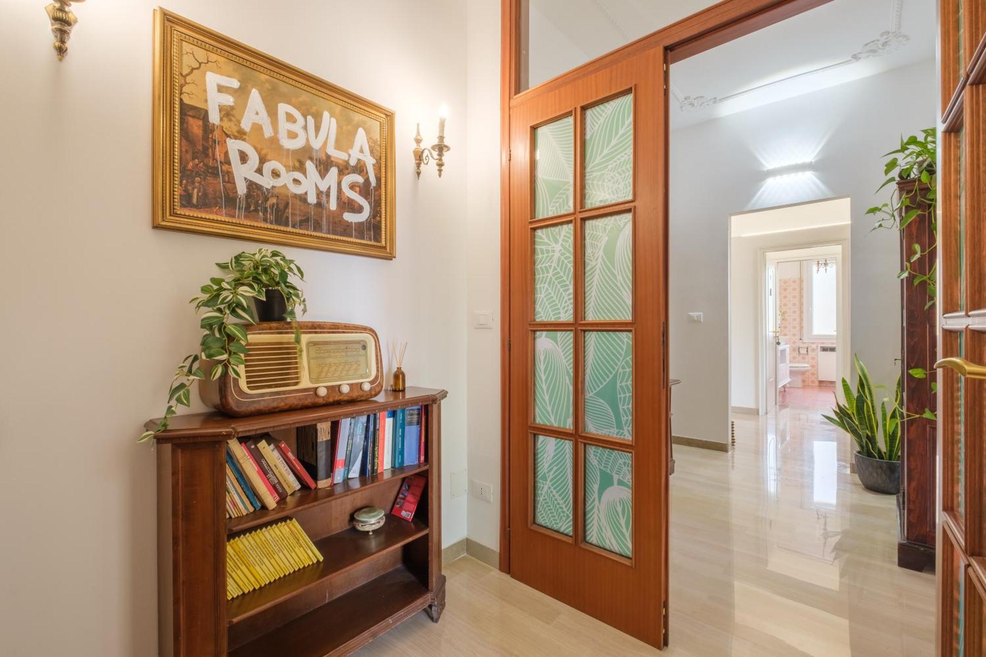 Fabula Rooms 3 Suites With Private Bathroom Bolonia Exterior foto